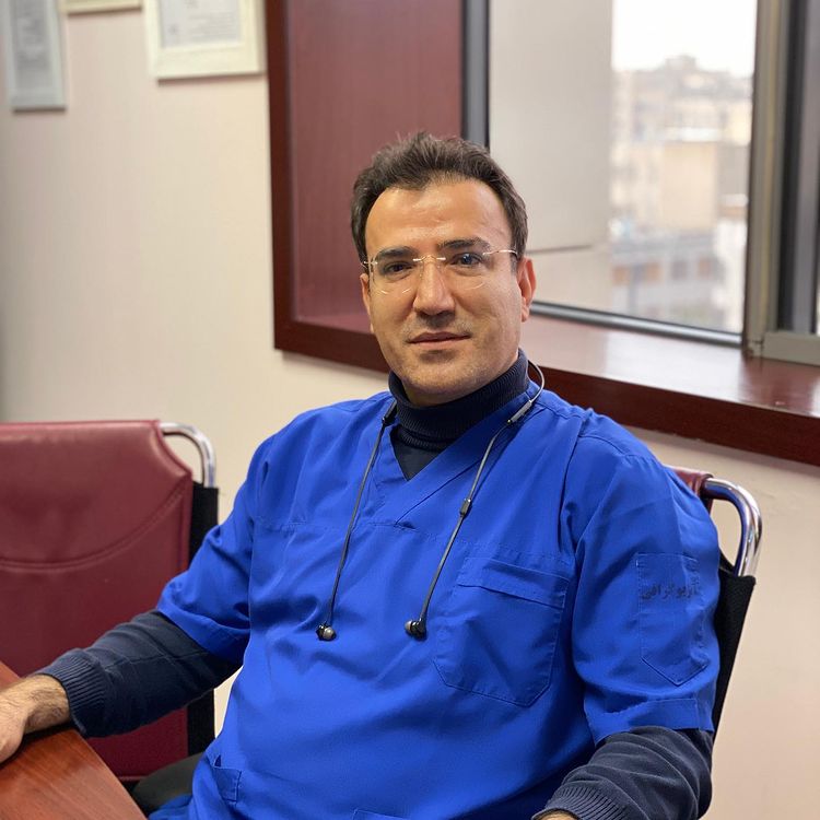 دکتر اسفندیار فولادی متخصص قلب و عروق کرج و تهران